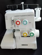 Overlock naaimachine
