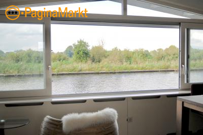 Woonboot te Vijfhuizen Woonboot te Vijfhuizen
