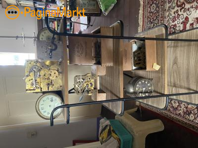 9 uurwerken te koop